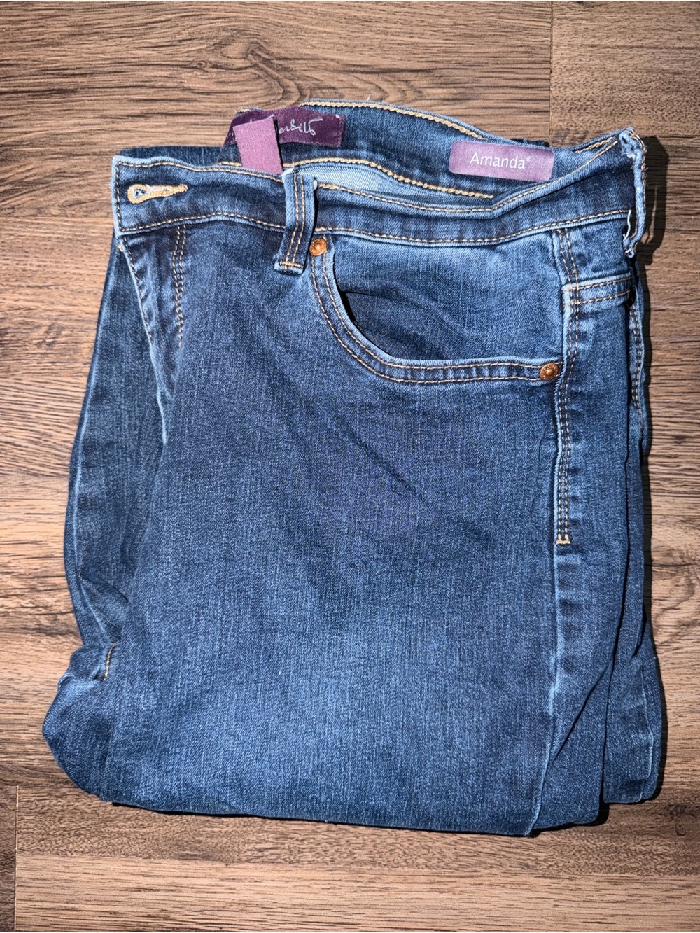 Gloria Vanderbilt “ Amanda” Women’s Blue Denim Jeans - Classic Straight Fit